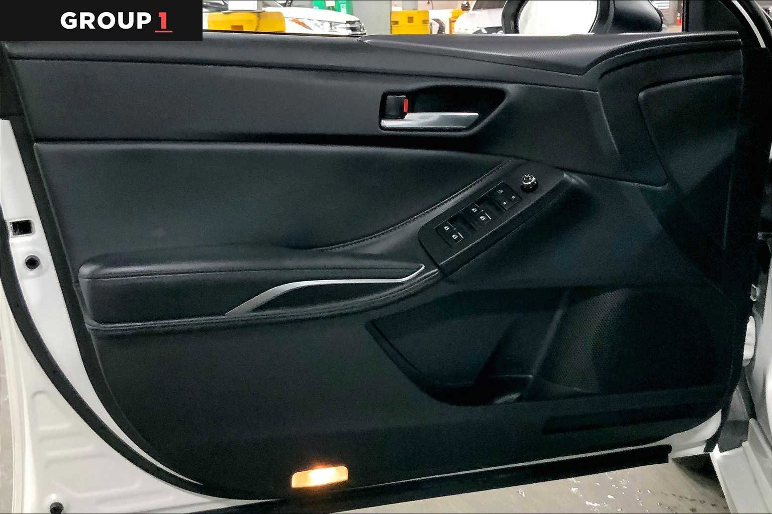 Used 2020 Toyota Avalon XSE w/ Carpet Mat Package image 21