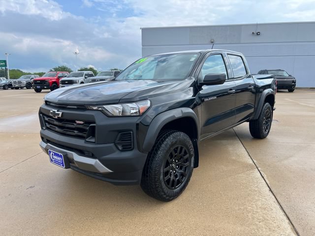 Used 2024 Chevrolet Colorado Trail Boss AWD/4WD image 1