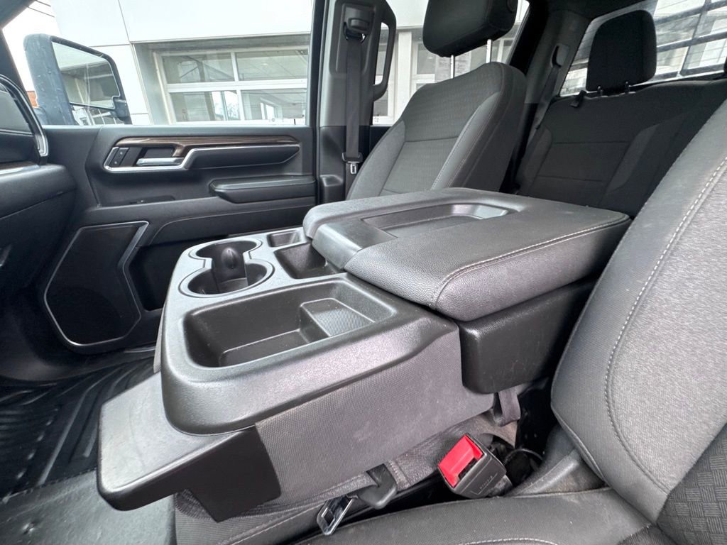 Used 2024 Chevrolet Silverado 2500 LT w/ Convenience Package image 23
