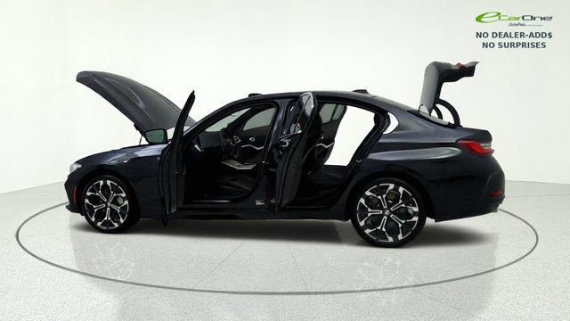 Used 2025 BMW 330i xDrive Sedan AWD/4WD image 13