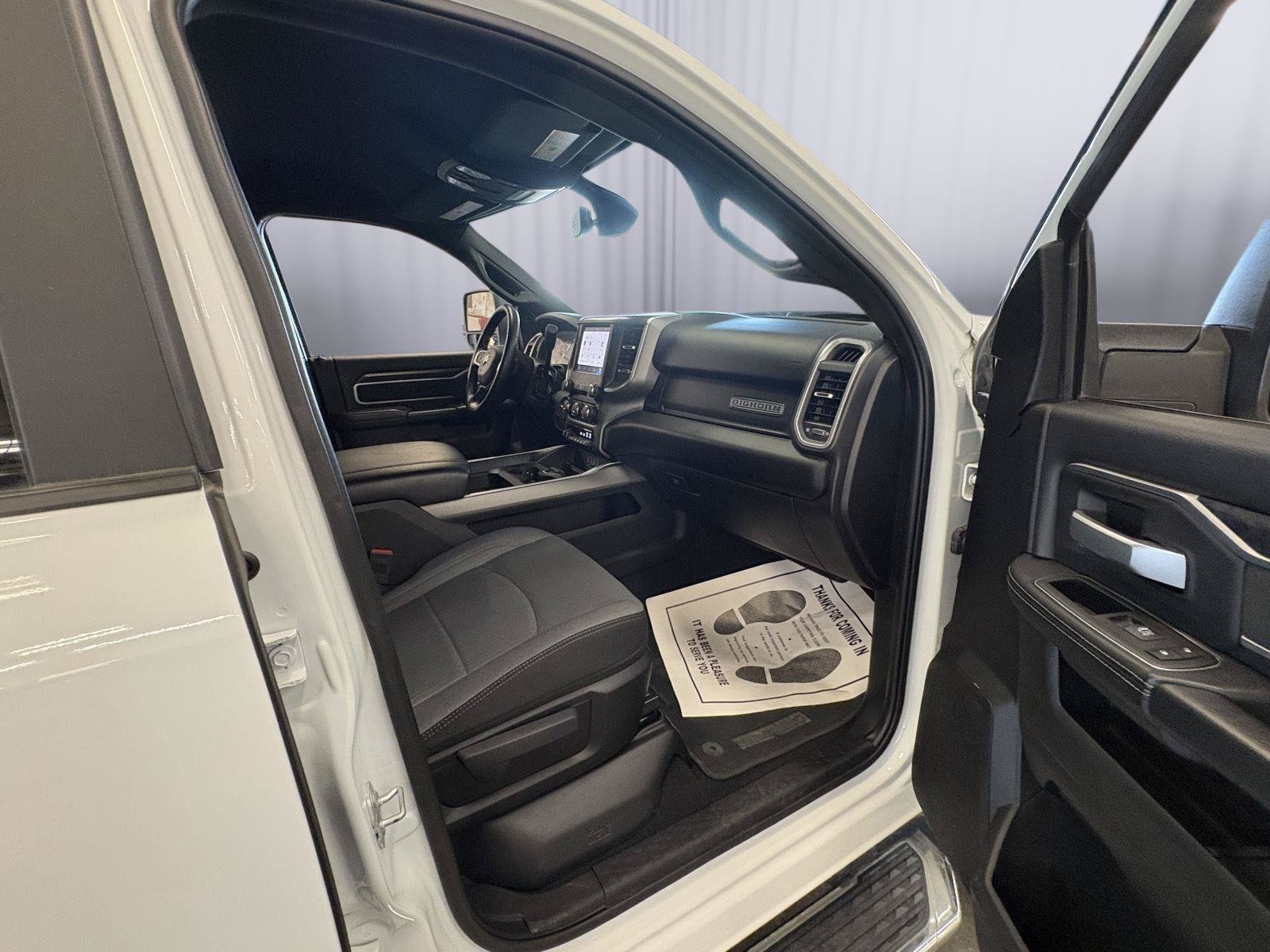 Used 2024 RAM 2500 Big Horn w/ Off Road Package AWD/4WD image 15