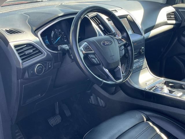 Used 2019 Ford Edge SEL w/ Equipment Group 201A AWD/4WD image 12
