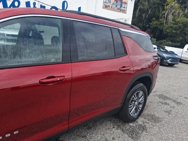 New 2026 Chevrolet Traverse LT w/ Enhanced Driving Package image 2