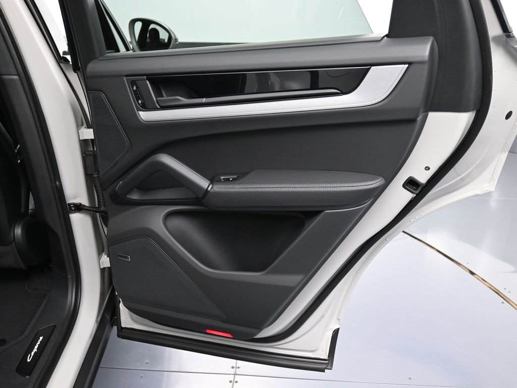 New 2026 Porsche Cayenne E-Hybrid image 27