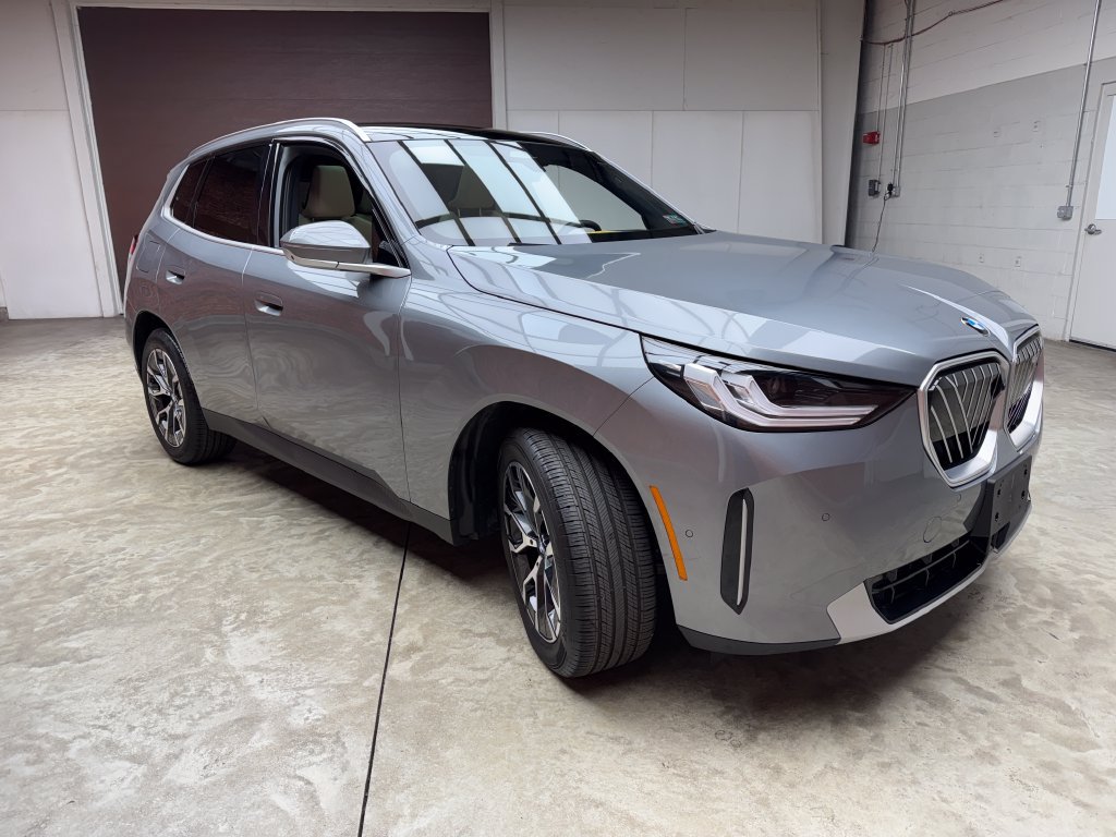 Certified 2025 BMW X3 xDrive30i w/ Premium Package AWD/4WD image 7