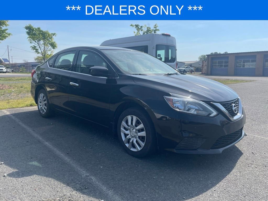 Used 2017 Nissan Sentra SV FWD image 2