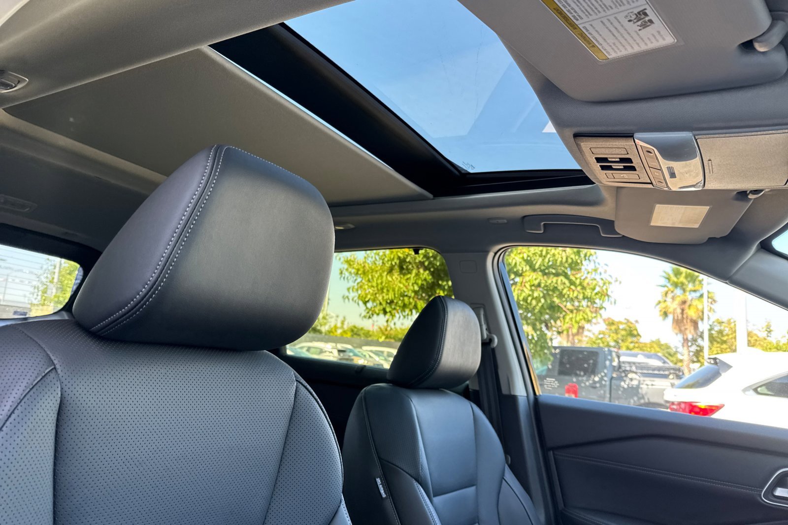 New 2026 Nissan Rogue Platinum w/ Platinum Premium Package image 14