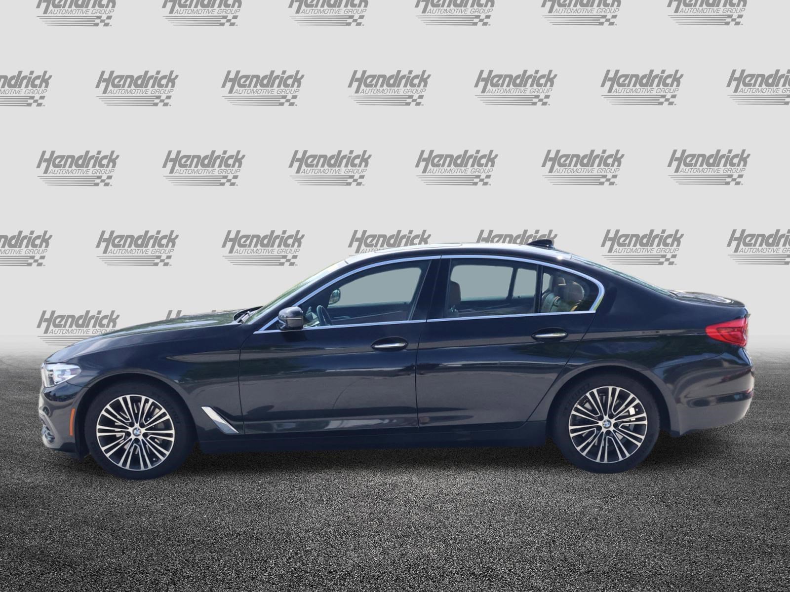 Used 2018 BMW 530i xDrive AWD/4WD image 6