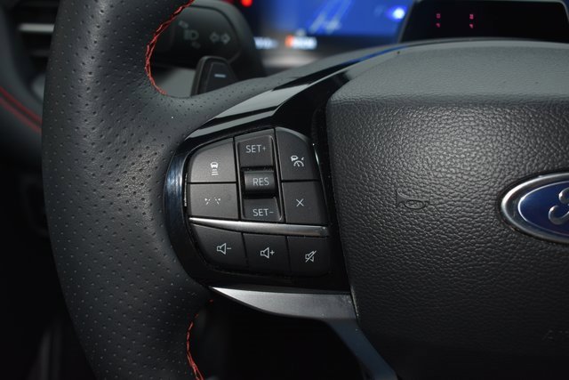 Used 2025 Ford Explorer ST image 21