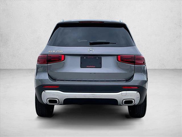 New 2026 Mercedes-Benz GLB 250 image 4