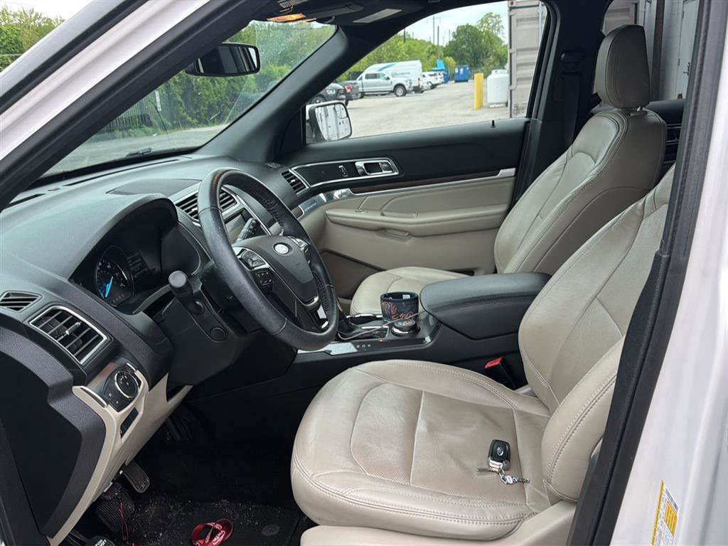 Used 2018 Ford Explorer Limited AWD/4WD image 4
