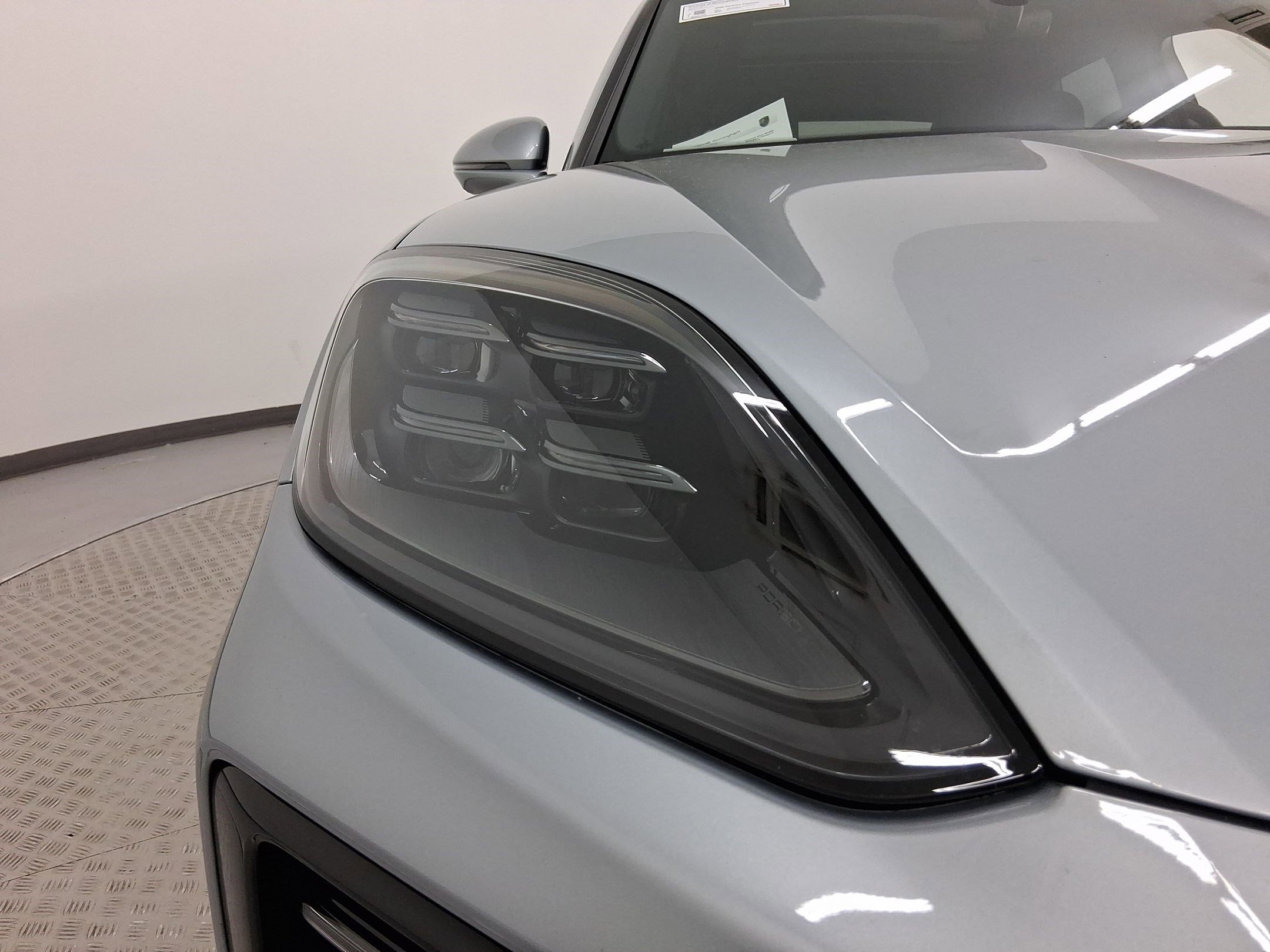Used 2025 Porsche Cayenne image 11
