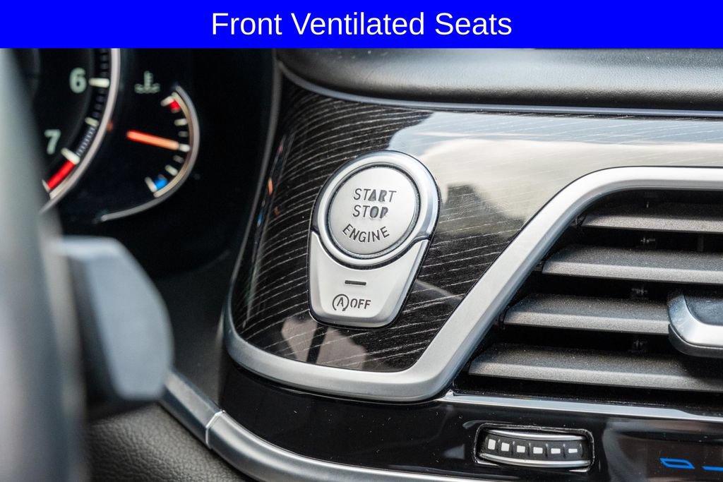 Used 2019 BMW 750i w/ Executive Package RWD image 27
