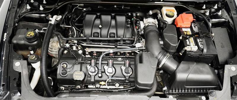 Used 2016 Ford Taurus Limited FWD image 33