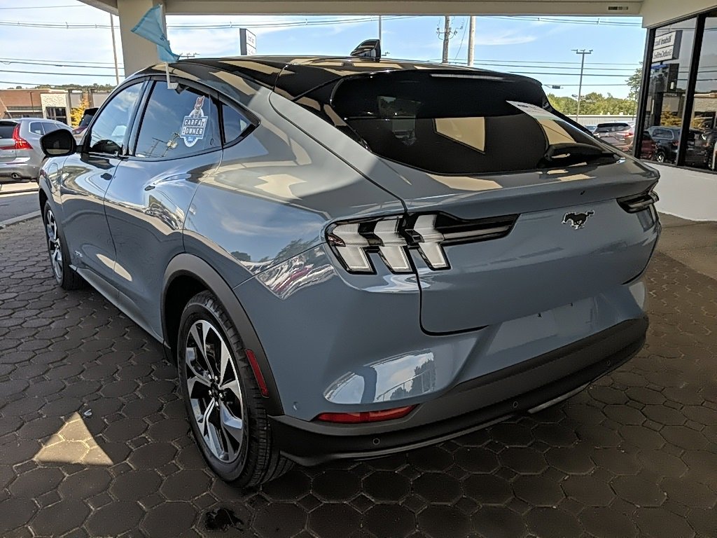 Used 2024 Ford Mustang Mach-E Select image 7