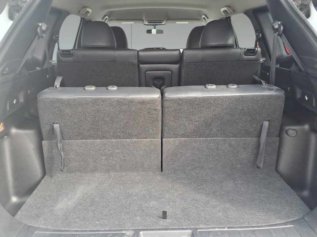 Used 2024 Mitsubishi Outlander SE Black Edition image 10