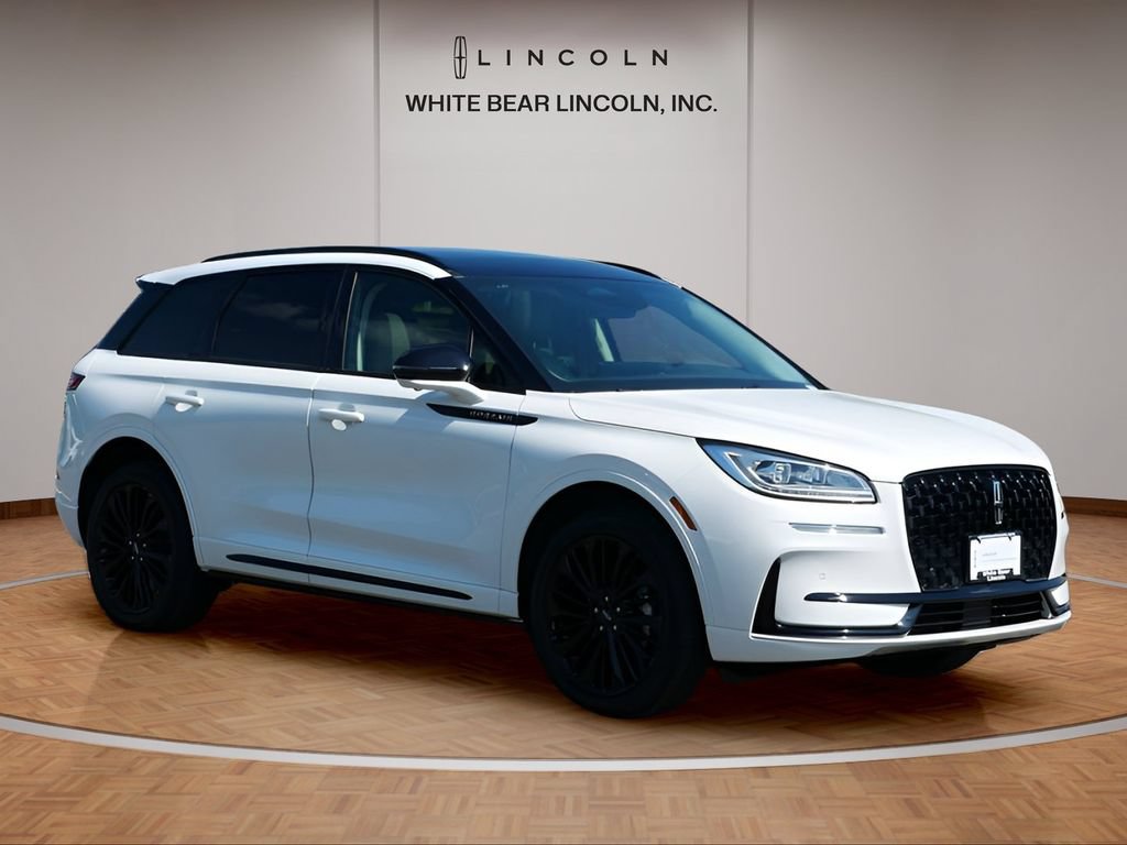 Certified 2023 Lincoln Corsair Reserve w/ Equipment Group 201A AWD/4WD image 3