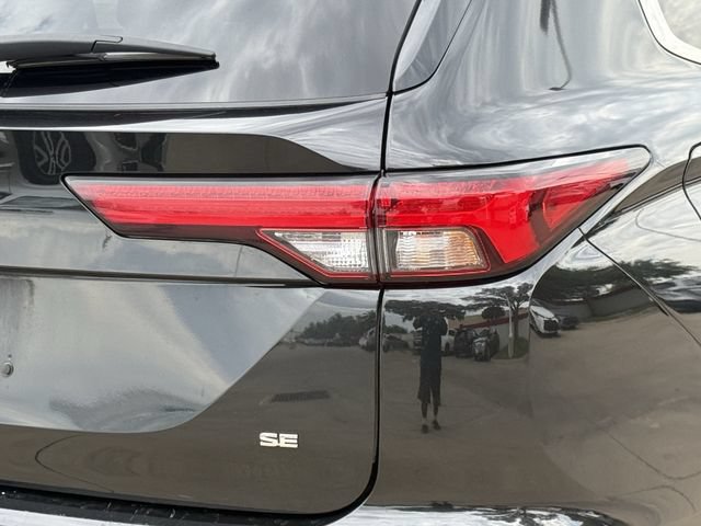 Used 2024 Mitsubishi Outlander SE FWD image 7