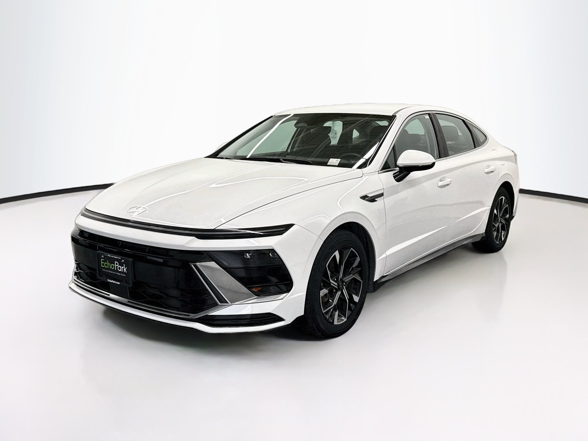 Used 2025 Hyundai Sonata SEL FWD image 3