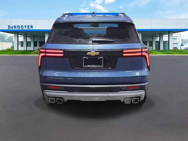Used 2024 Chevrolet Traverse LT w/ Enhanced Driving Package image 10