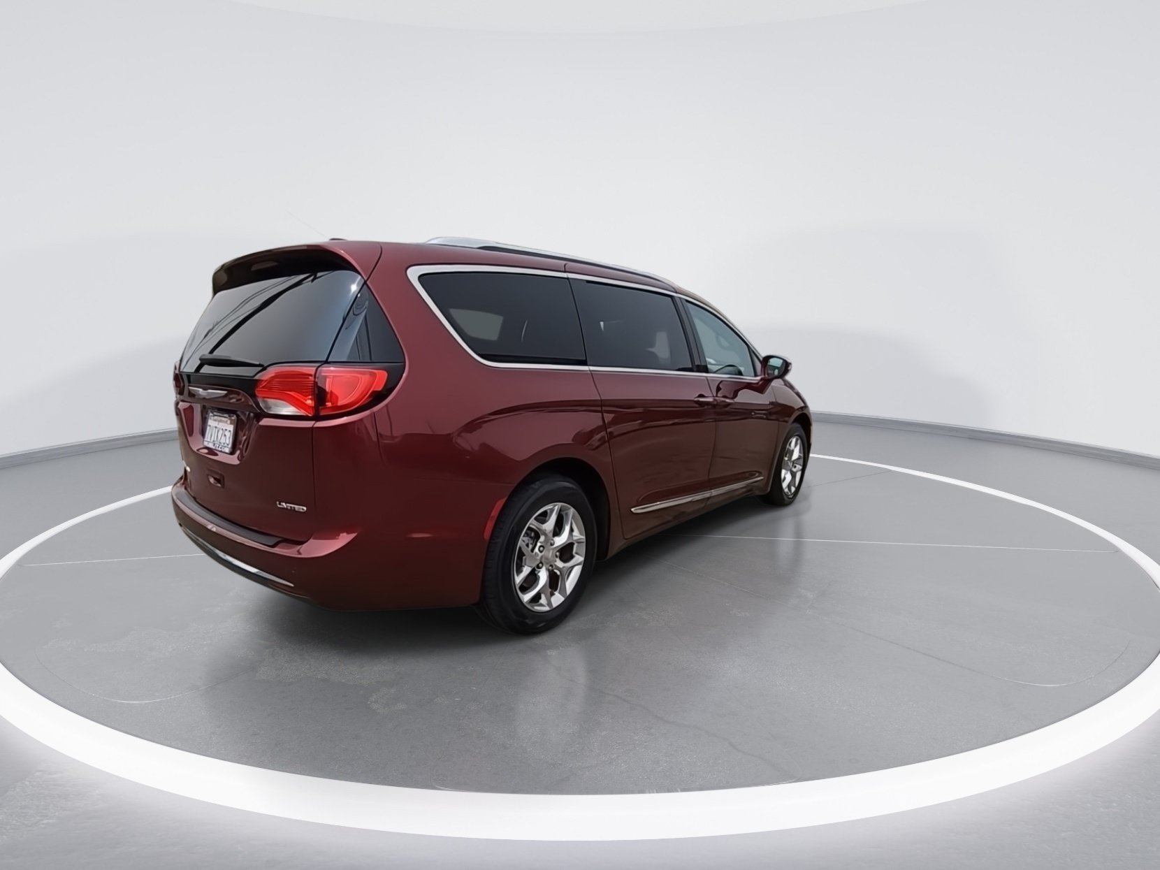 Certified 2017 Chrysler Pacifica Limited FWD image 8