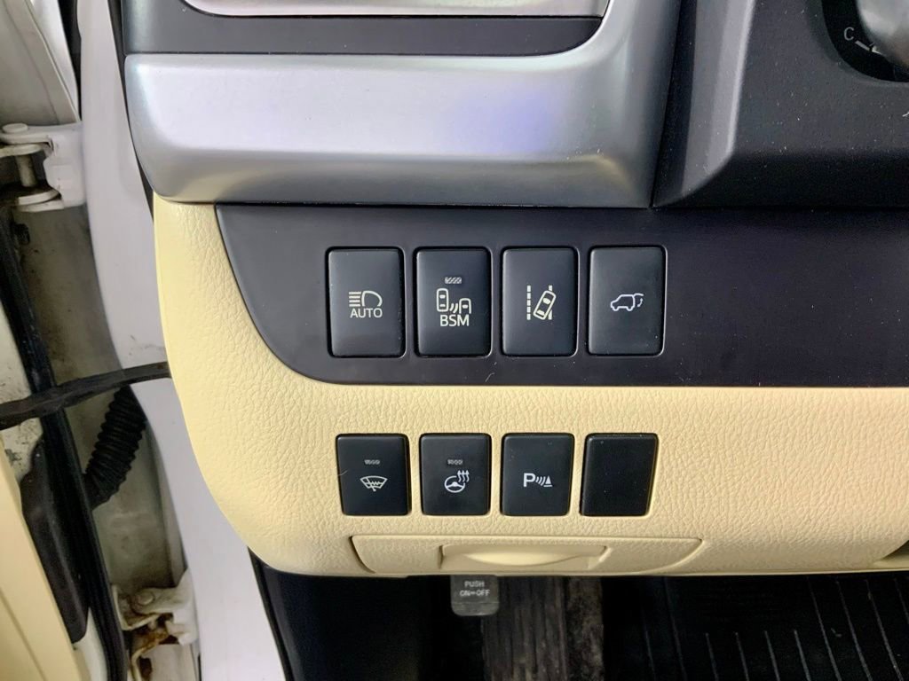 Used 2016 Toyota Highlander Limited Platinum image 20