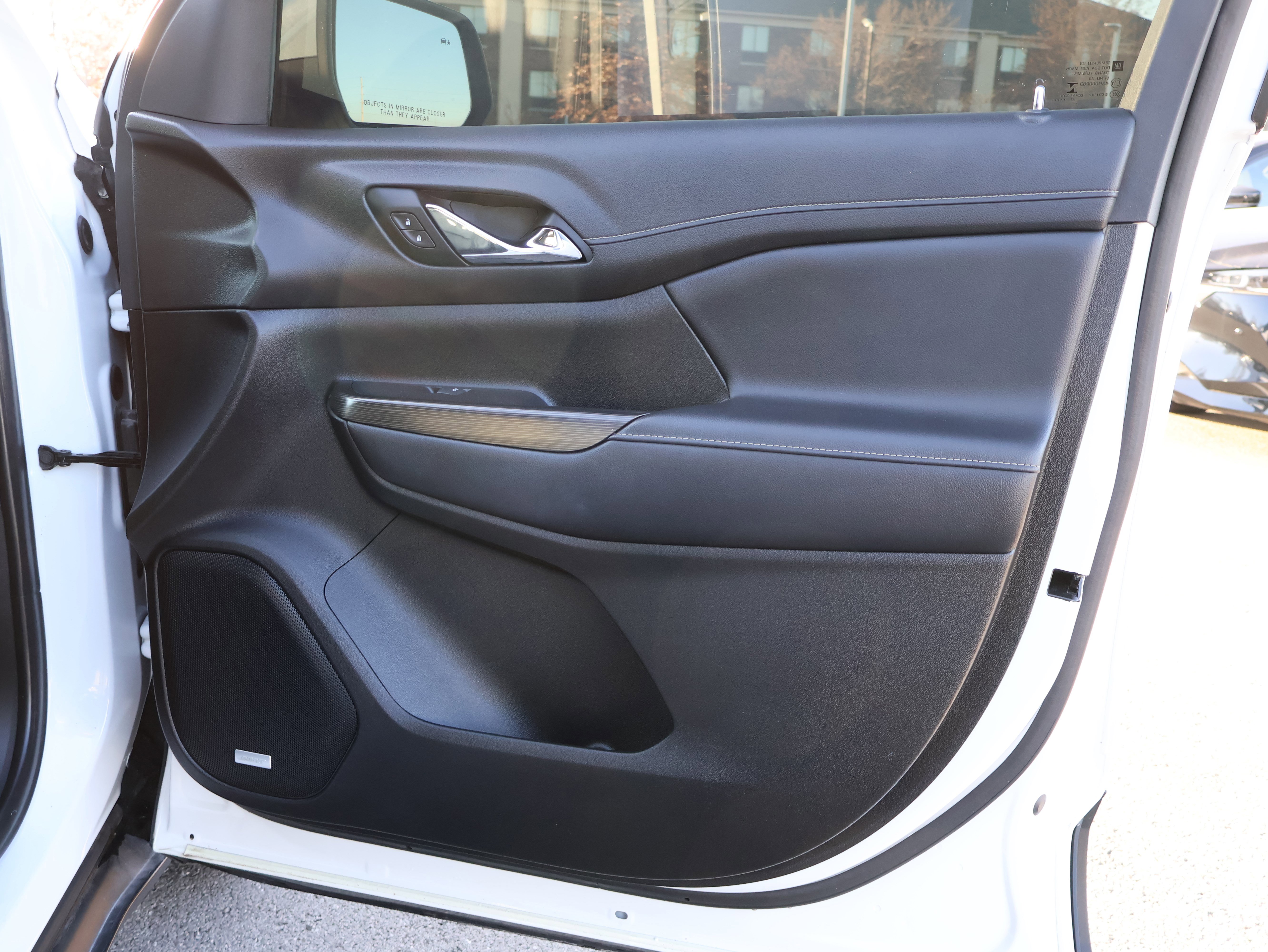 Used 2021 GMC Acadia SLT w/ Premium Package image 10