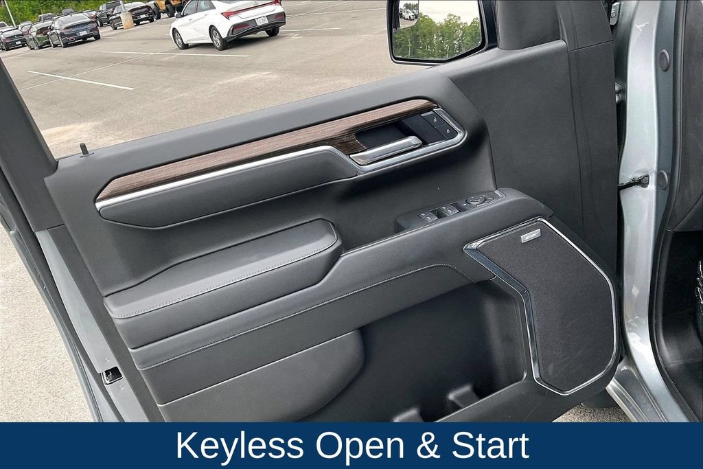 Used 2025 Chevrolet Silverado 1500 LT Trail Boss w/ Convenience Package II AWD/4WD image 30
