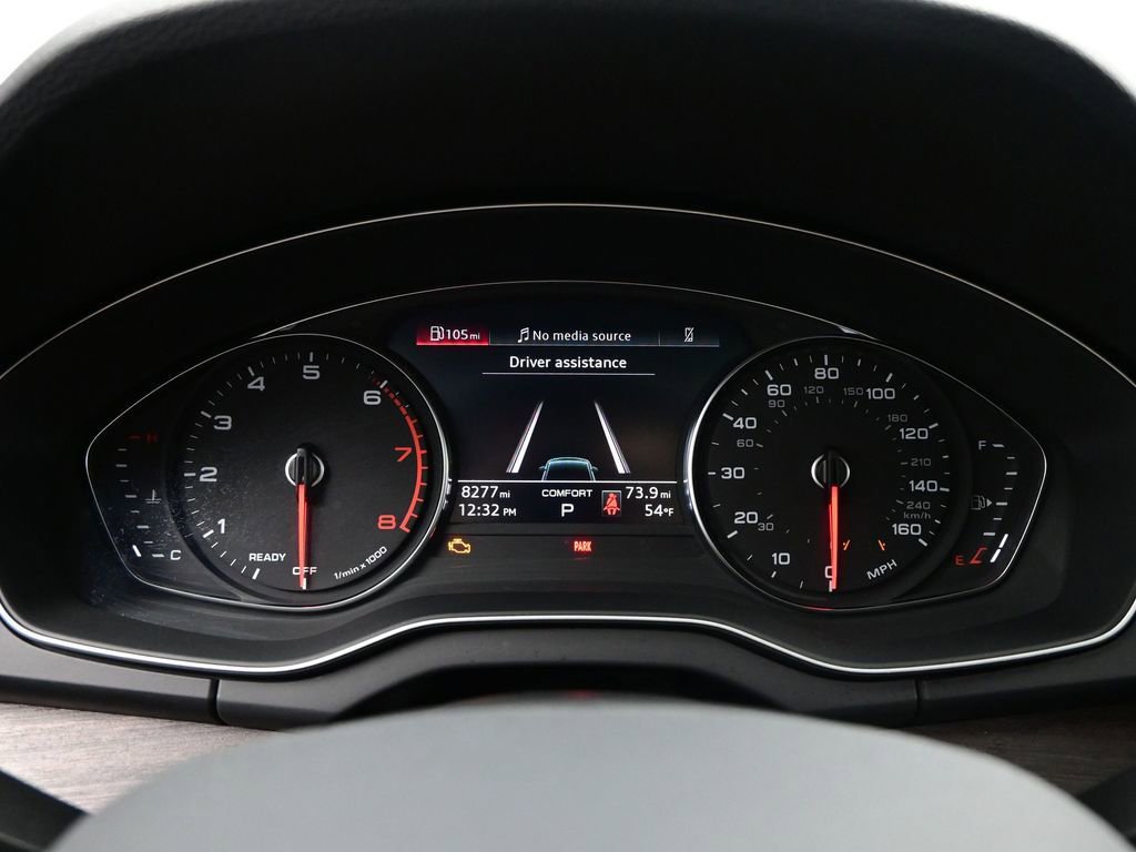 Used 2024 Audi Q5 2.0T Premium w/ Convenience Package image 23