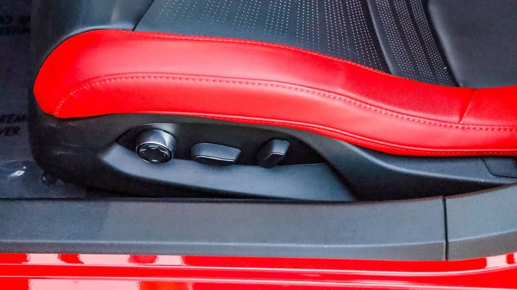 Used 2024 Chevrolet Corvette Stingray Preferred Cpe w/ LPO, Roadside Safety Package image 21