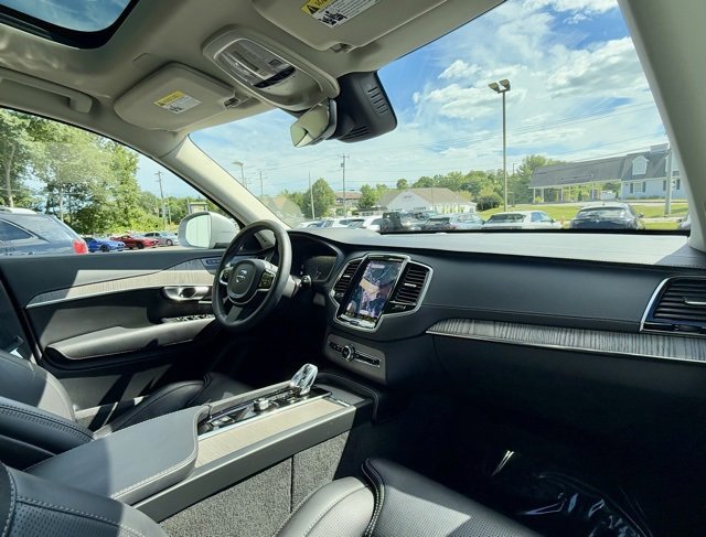 Used 2023 Volvo XC90 T8 Ultimate w/ Protection Package Premier image 28