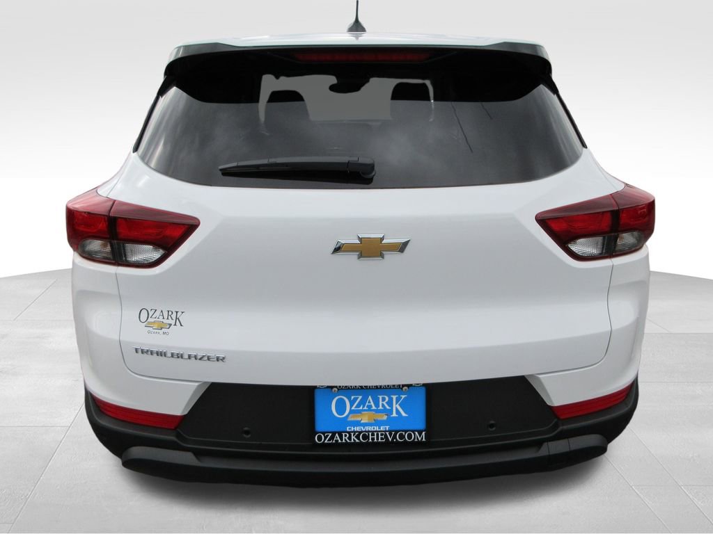 New 2026 Chevrolet TrailBlazer LS w/ LS Convenience Package FWD image 8
