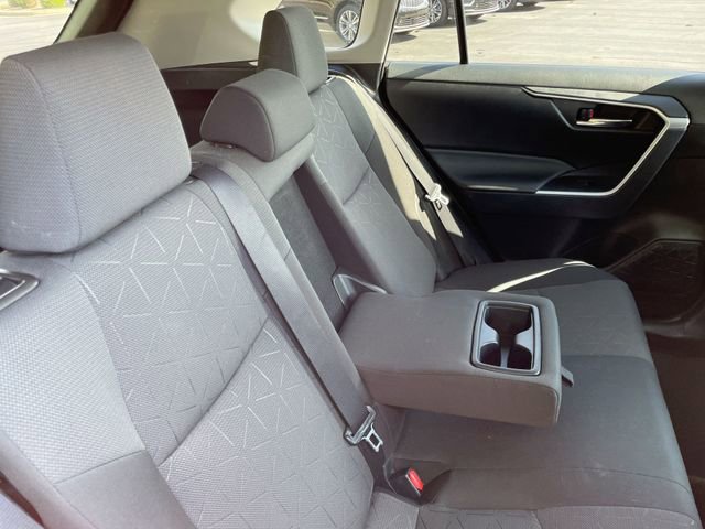 Used 2022 Toyota RAV4 XLE w/ Convenience Package image 15