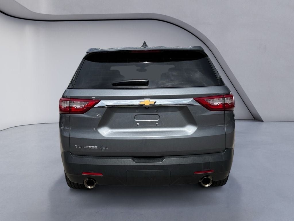 Used 2021 Chevrolet Traverse LS AWD/4WD image 4