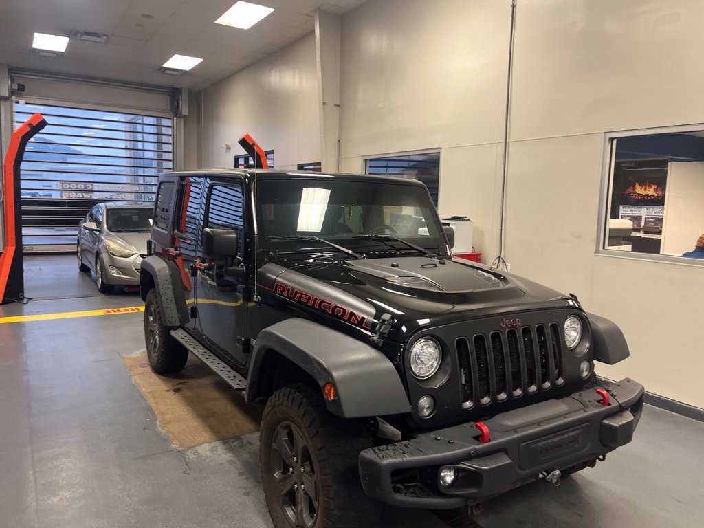 Used 2018 Jeep Wrangler Unlimited Rubicon AWD/4WD image 1