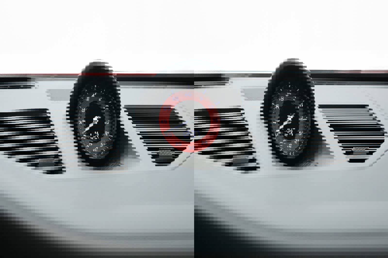 Certified 2025 Porsche 911 Carrera image 27