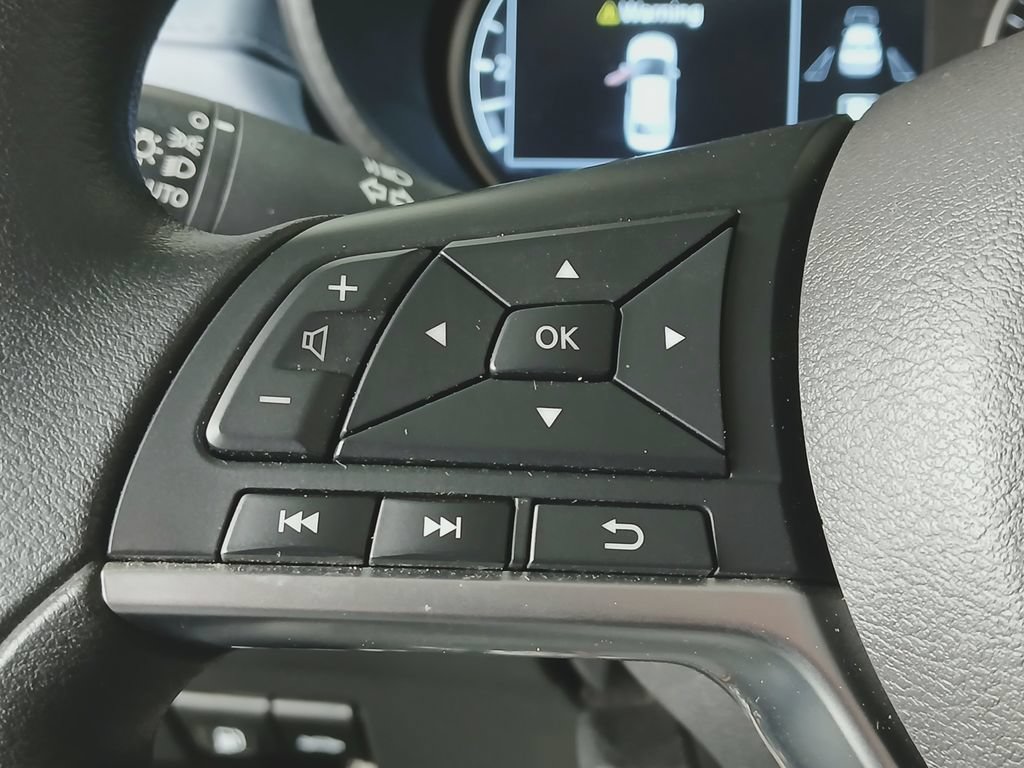 Used 2025 Nissan Versa SV w/ Trunk Package FWD image 23