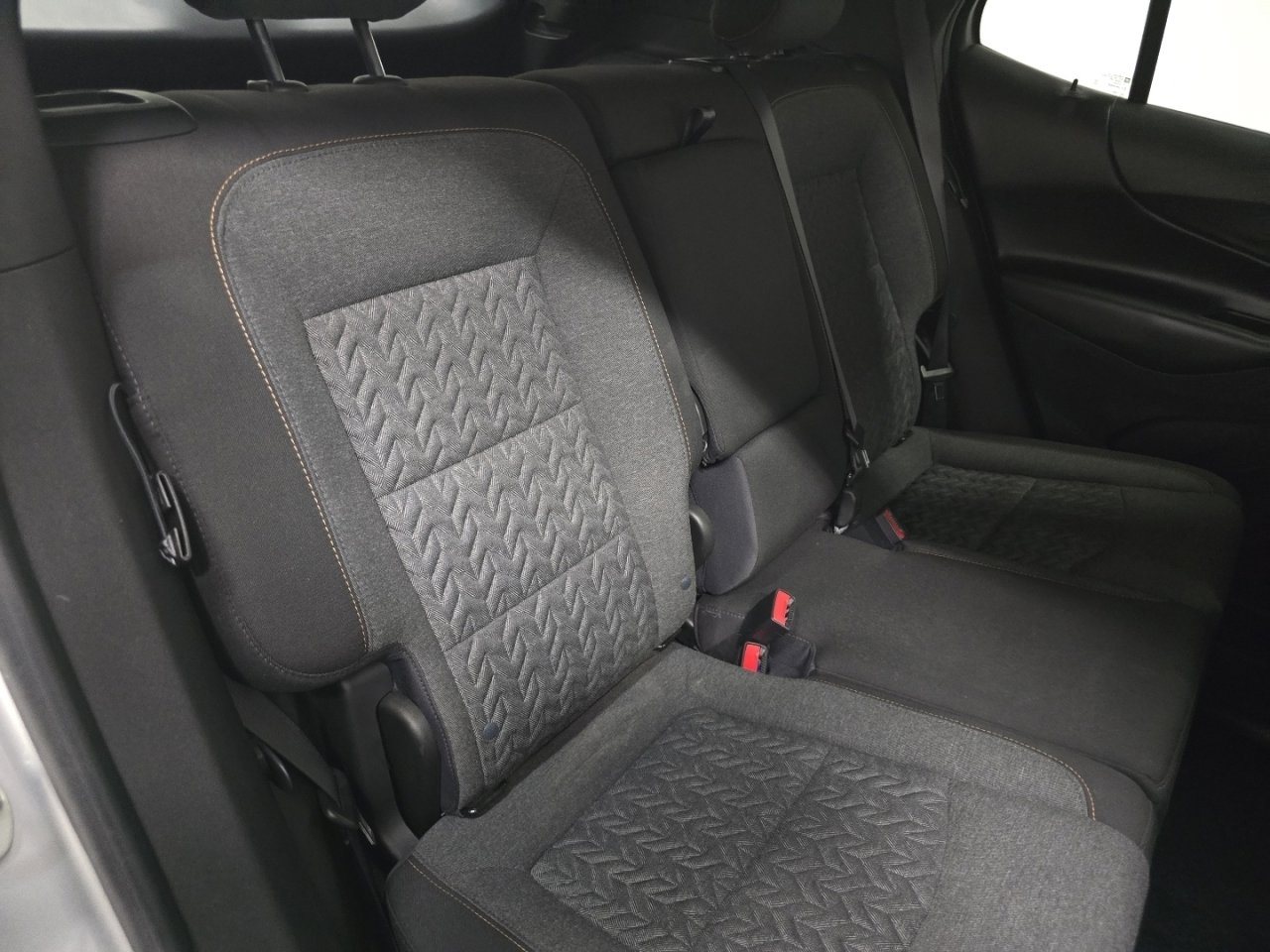 Used 2022 Chevrolet Equinox LT w/ LPO, Floor Liner Package FWD image 18