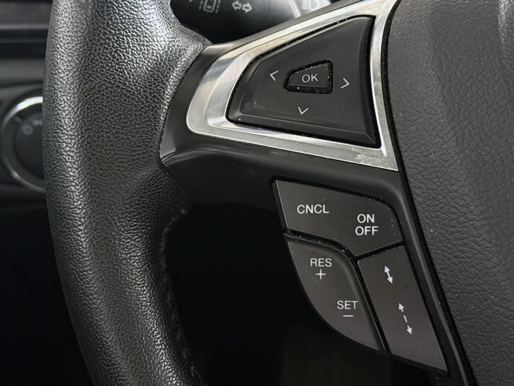 Used 2019 Ford Fusion Energi Titanium FWD image 40