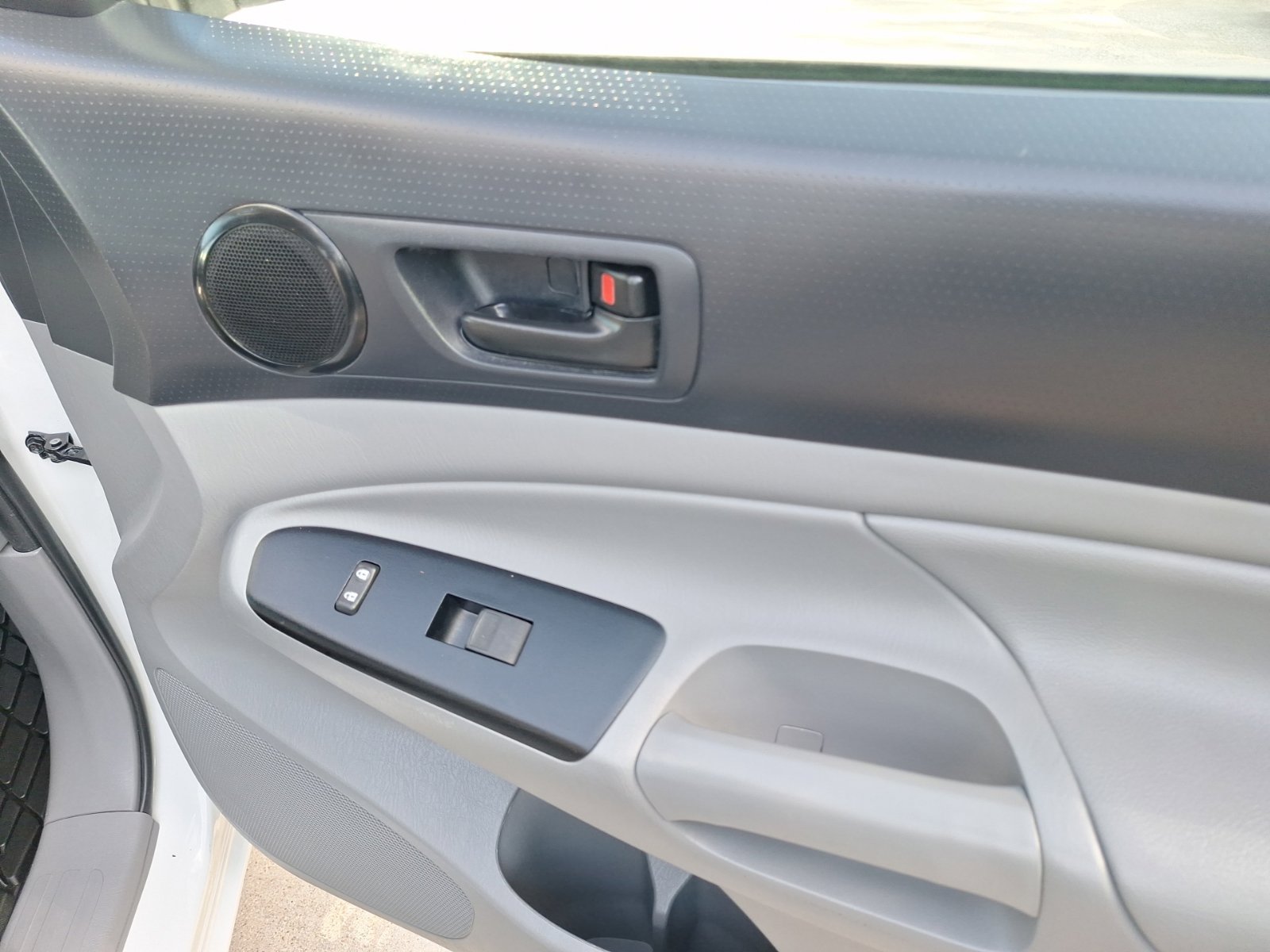 Used 2015 Toyota Tacoma 2WD Access Cab image 33