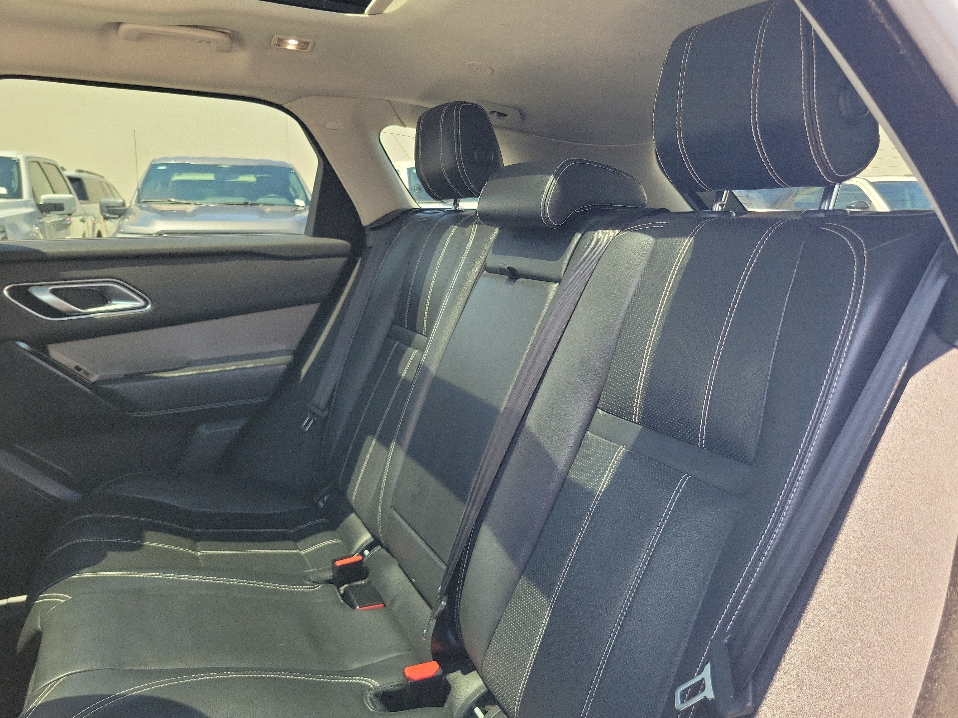 Used 2021 Land Rover Range Rover Velar S AWD/4WD image 14