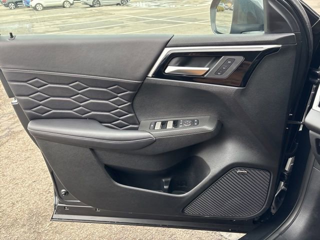 Used 2025 Mitsubishi Outlander SEL AWD/4WD image 25