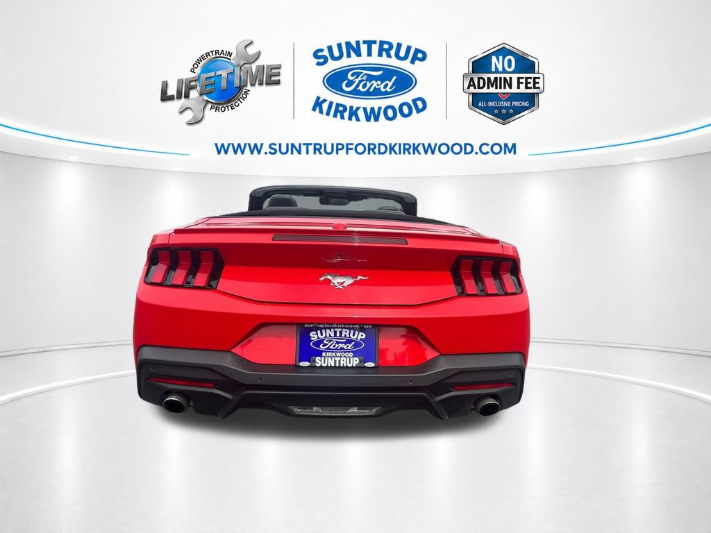 Used 2025 Ford Mustang Premium RWD image 4