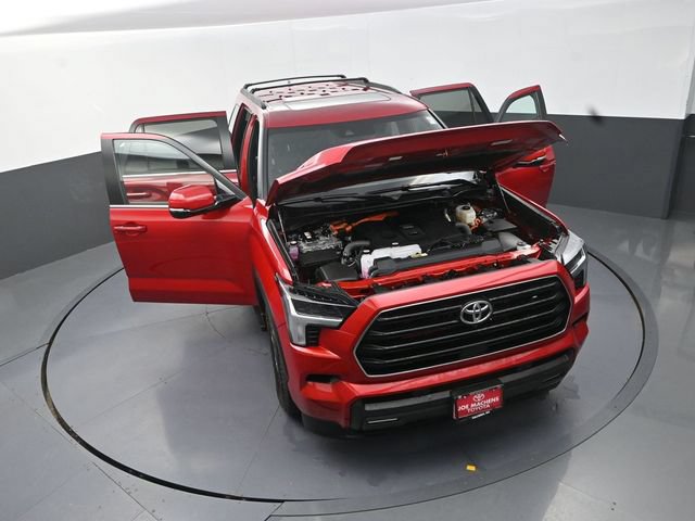 Used 2026 Toyota Sequoia SR5 w/ SR5 Premium Package AWD/4WD image 40