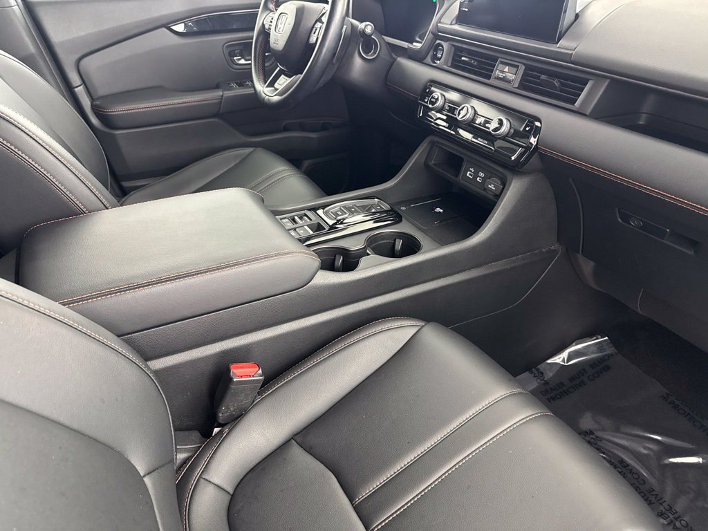 Used 2024 Honda Pilot TrailSport image 33