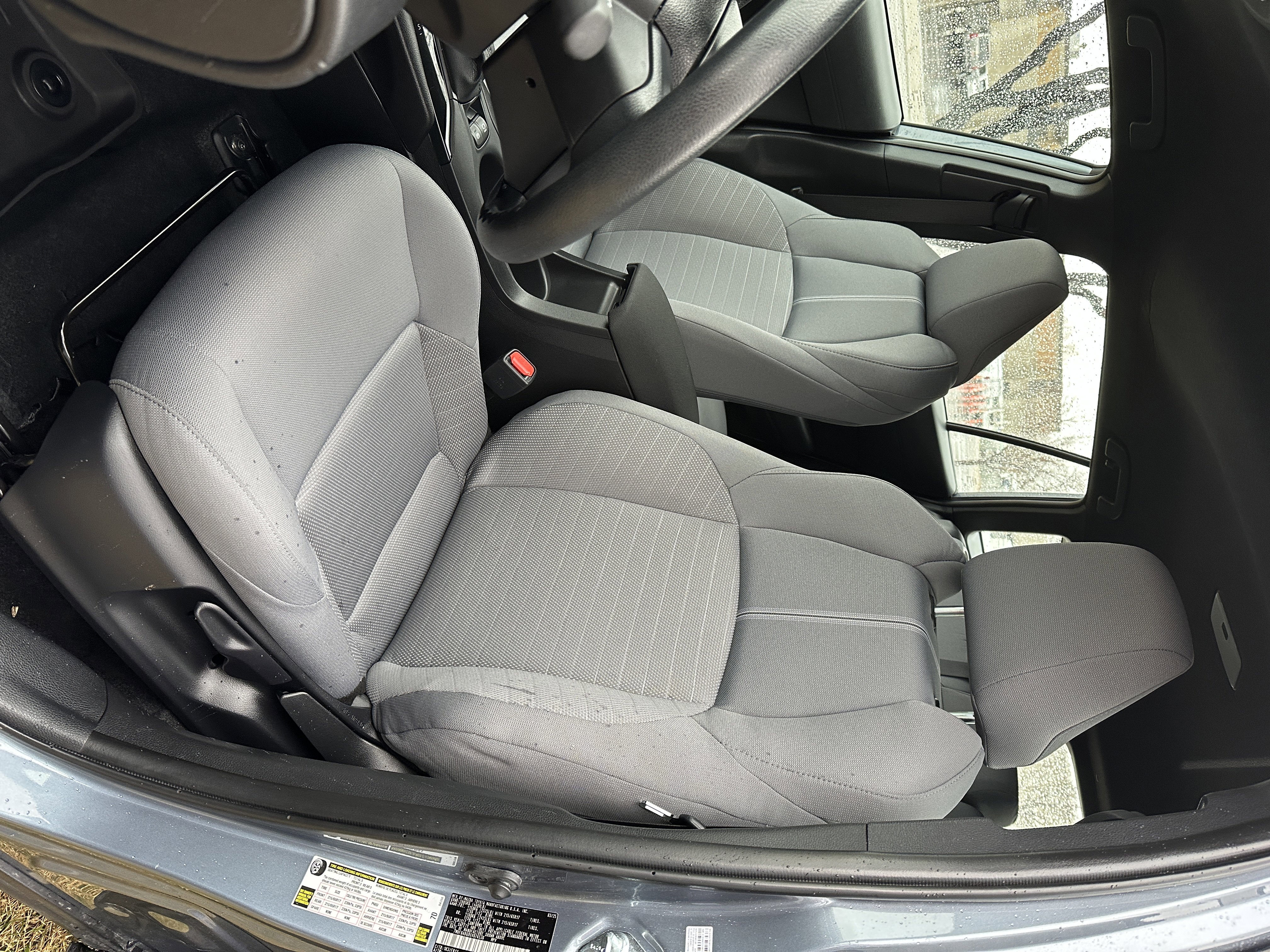 Used 2025 Toyota Corolla Cross AWD Hybrid image 17
