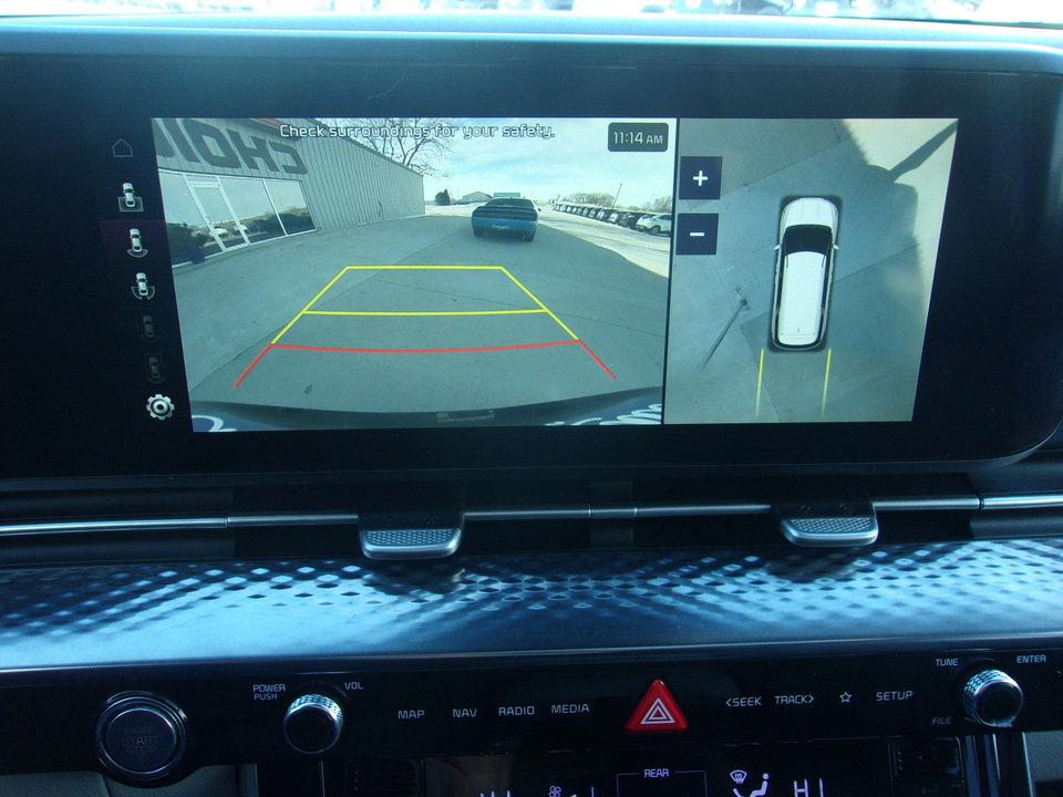 Used 2024 Kia Carnival SX Prestige image 24