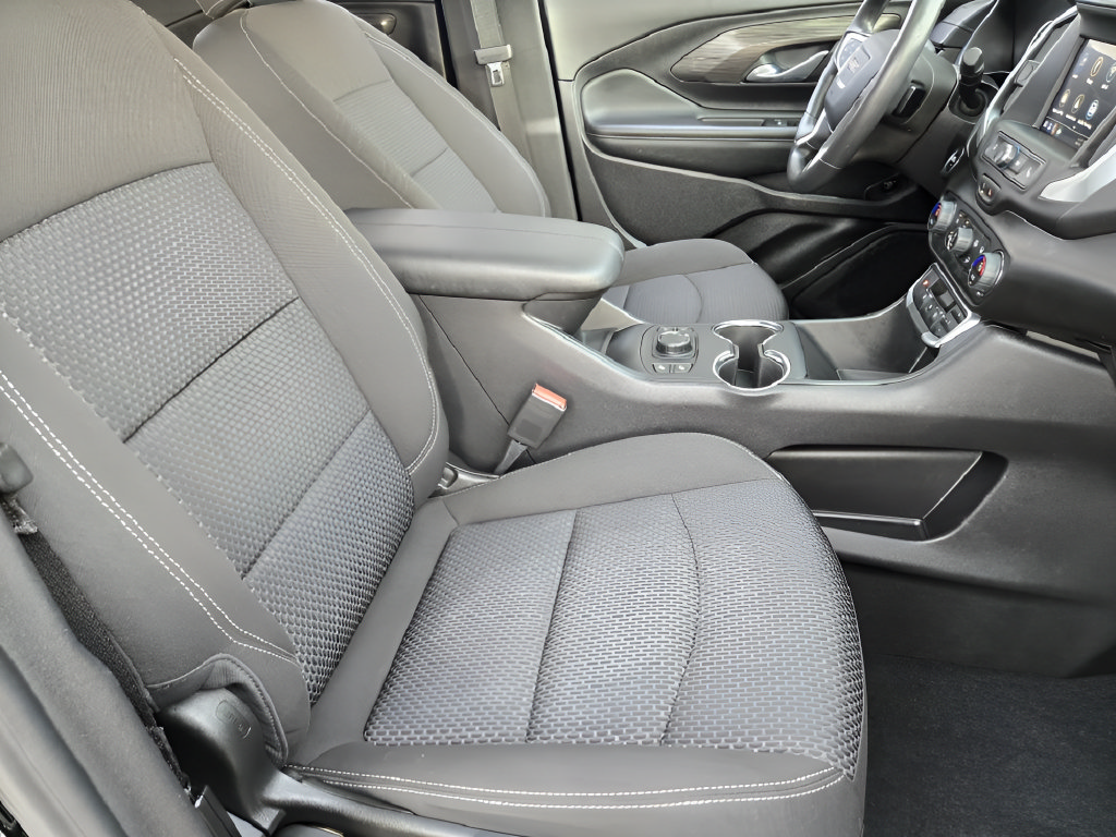 Used 2024 GMC Terrain SLE w/ Driver Convenience Package FWD image 13