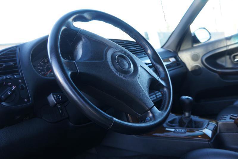 Used 1995 BMW M3 Coupe image 36
