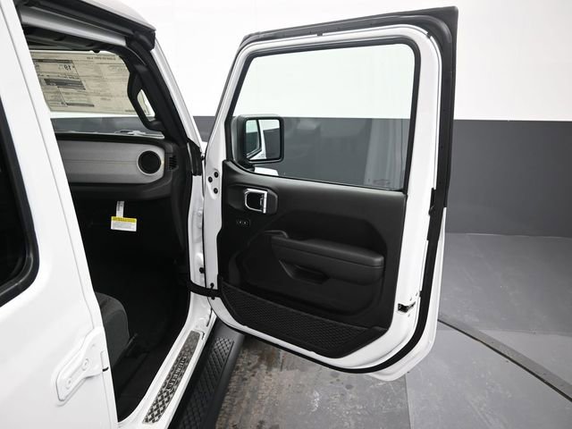 Used 2024 Jeep Gladiator Sport image 18